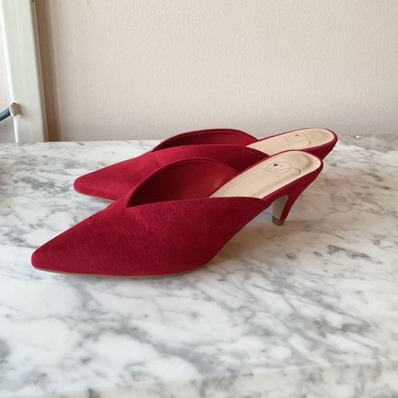 Red faux suede mules - Picture 2 of 3